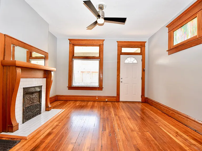 532 Elsmere St — Photo 8