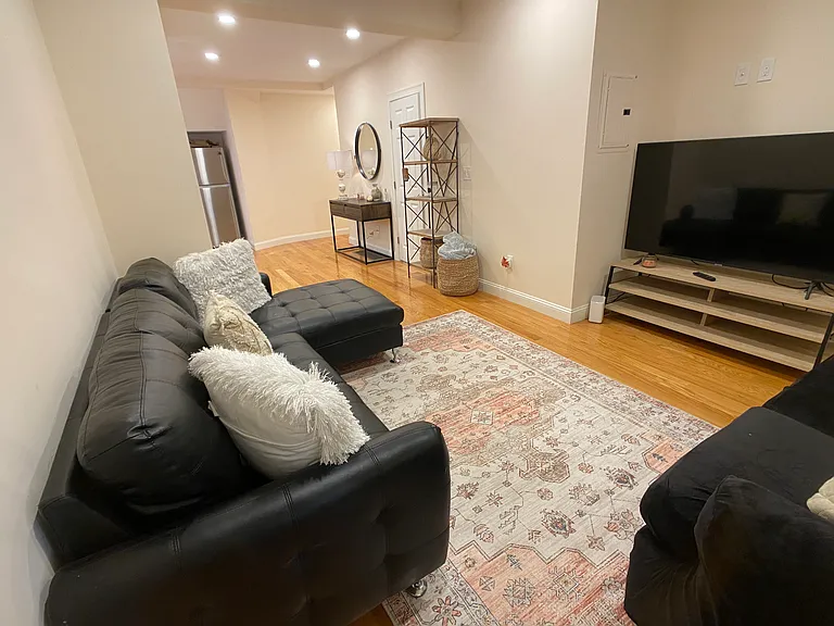67 Temple St #5 — Photo 9