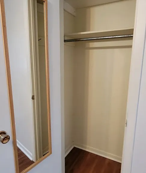644 Kings Towne Pl — Photo 17