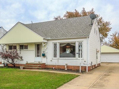 30428 Oakdale Rd, Eastlake, OH, 44095
