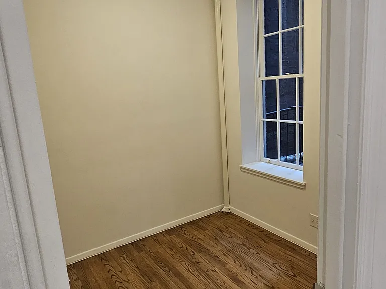 92 Grove St #14 — Photo 6