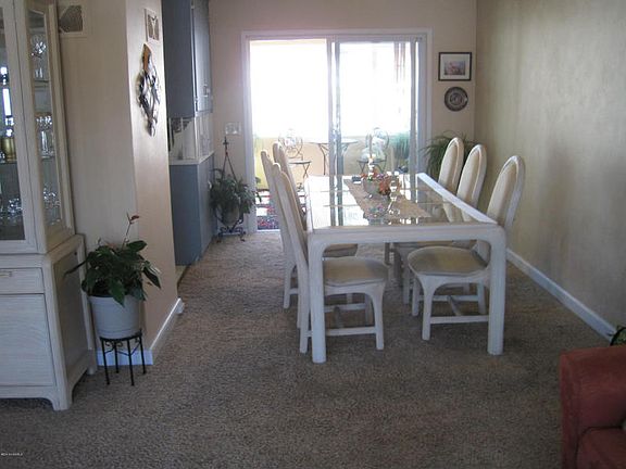 Dining Room opens to Sunroom