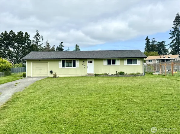1086 Greenwood Street, Oak Harbor, WA 98277