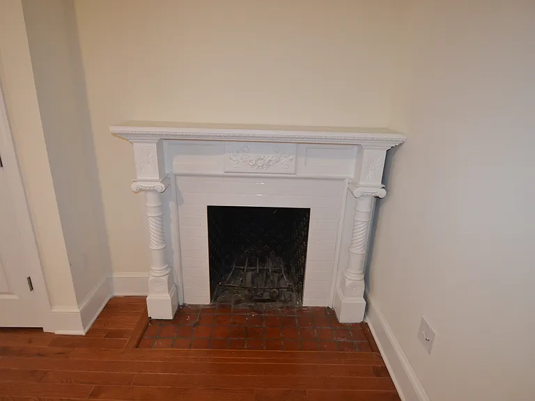 1949 Locust St #4 — Photo 6