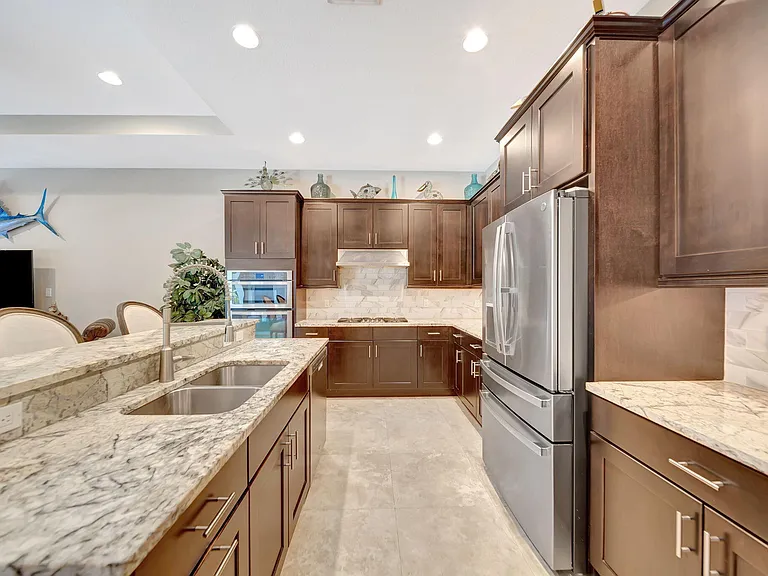 11844 NW 79th Ct — Photo 37