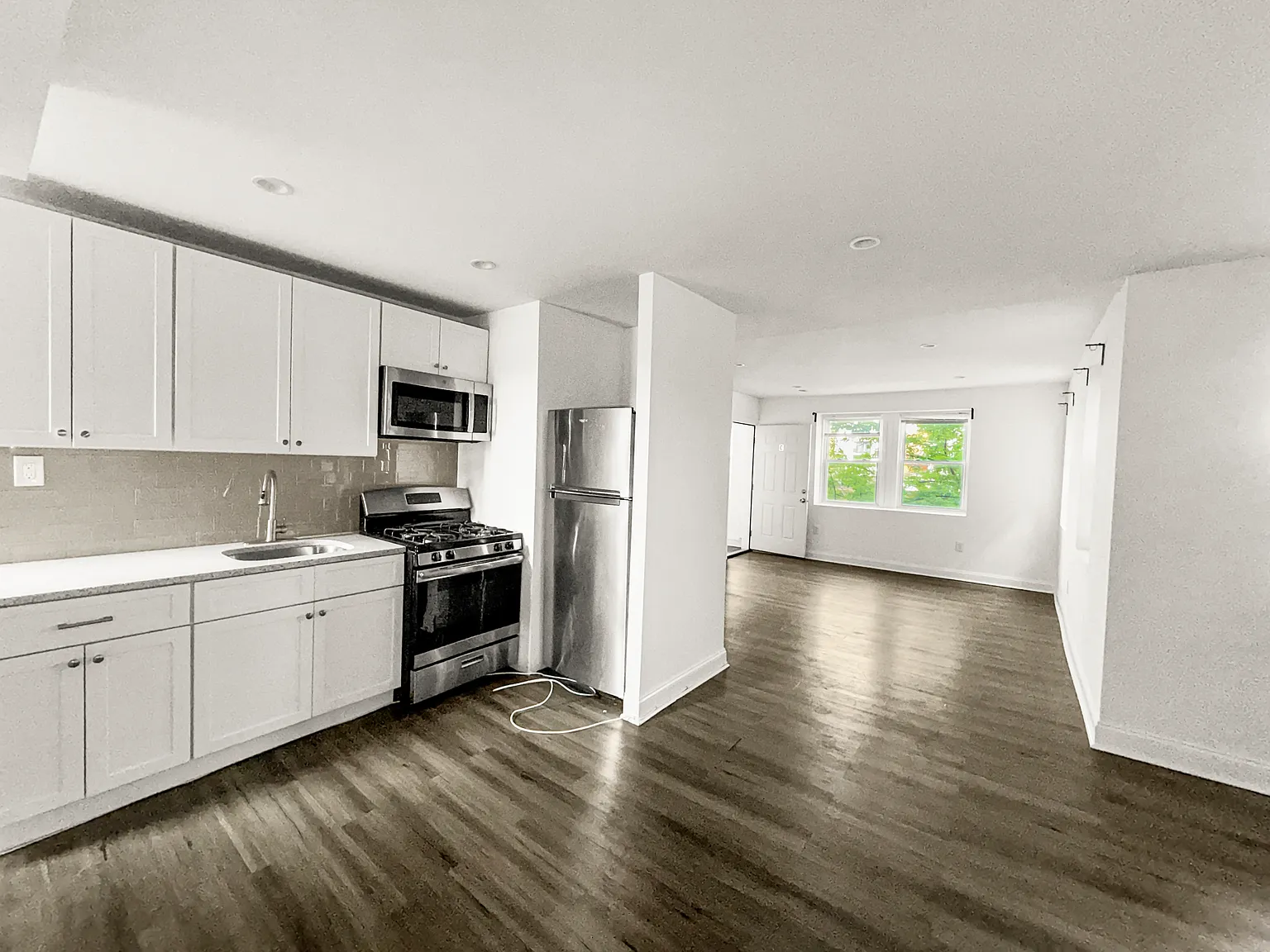 2 bed, $1,250 — Photo 1
