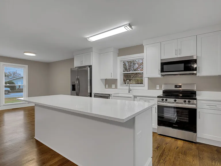 4004 Port Jamaica Ct — Photo 10