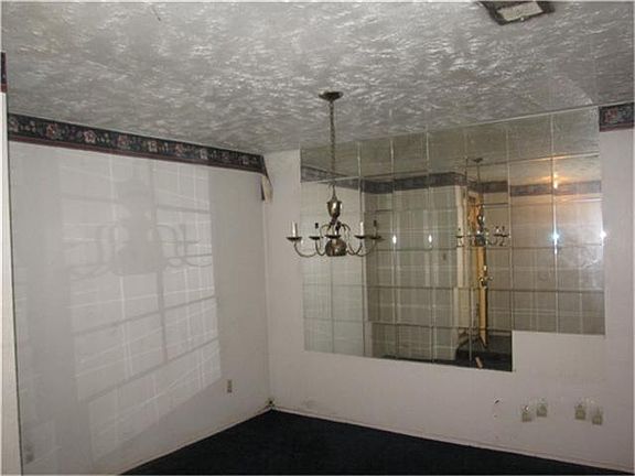2nd image of 15211 Golden Eagle Dr
