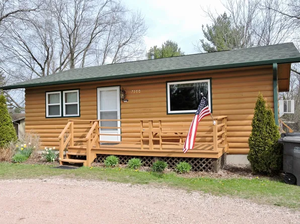 N7380 Mariner Hills Cir, Elkhorn, WI 53121