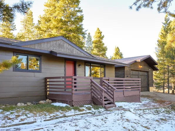 61 GCR 4102, Granby, CO 80446