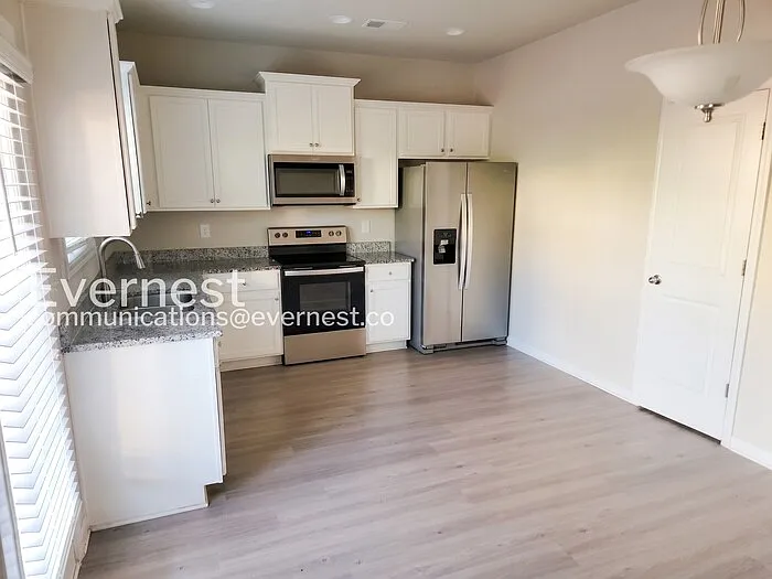 118 Culver St — Photo 5