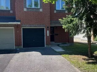 2267 Silverado Cres #1A, Ottawa, ON K4A 4V1