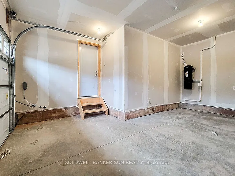 82 Pinot Cres — Photo 28