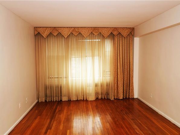 Property image for 415 Beverly Rd, Brooklyn, NY 