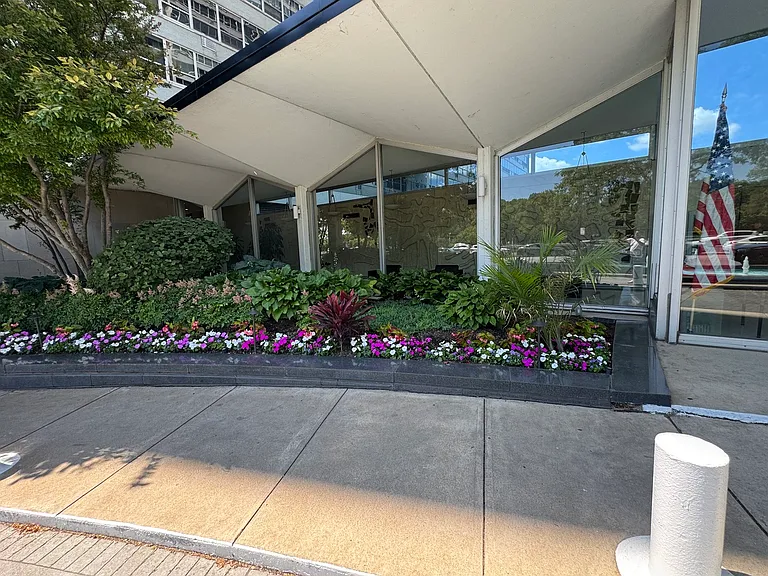 3550 N Lake Shore Dr #919 — Photo 2