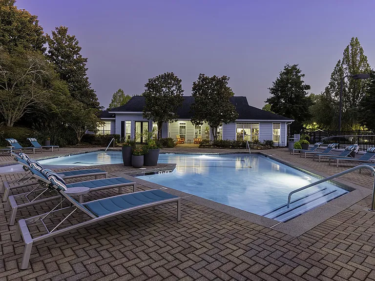 100 Lenox Park Cir NE — Photo 29