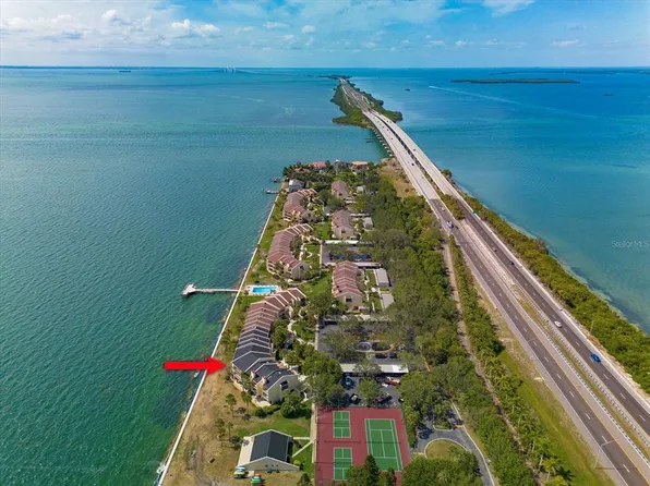 7500 Sunshine Skyway Ln S APT T4, Saint Petersburg, FL 33711