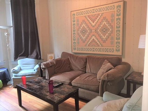 3rd image of 2117 W Melrose St APT 1