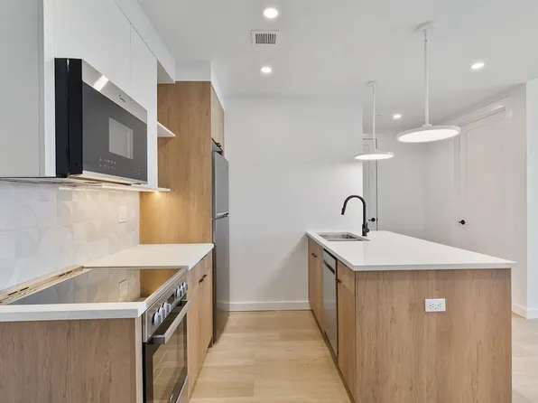 1611 Cedar Street image 1 of 15