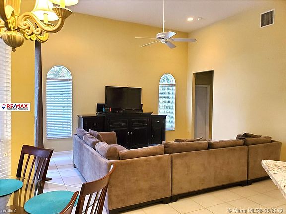 REMAX0588