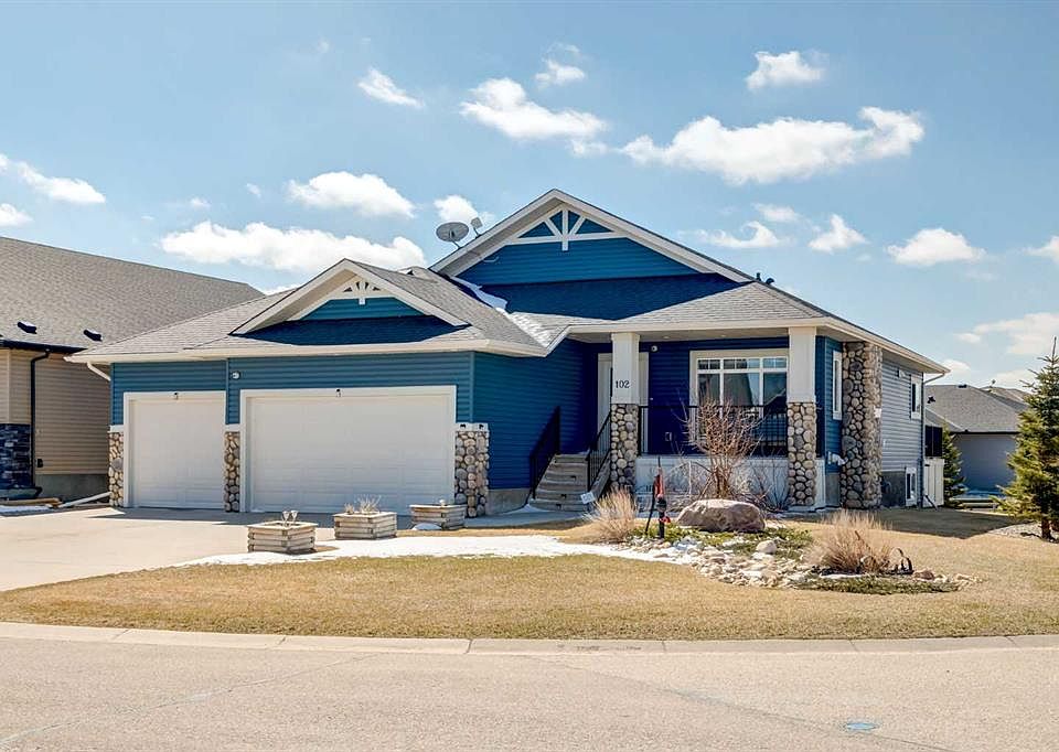 1st image of 102 N Speargrass Cres