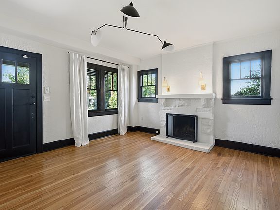4th image of 1043 Sharpe Ave