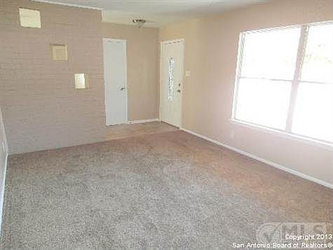 5th image of 3227 Nantucket Dr
