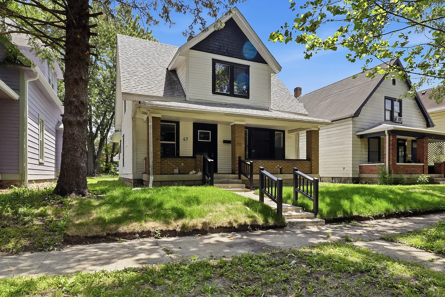 4 bed, 2176 sqft, $2,100 — Photo 3