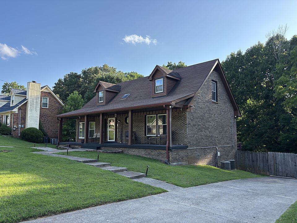1st image of 1028 Foxmoor Dr