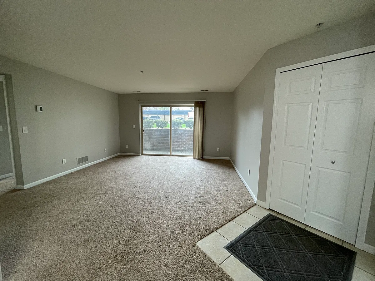 Building Photo - 2635 Greenstone Blvd #504