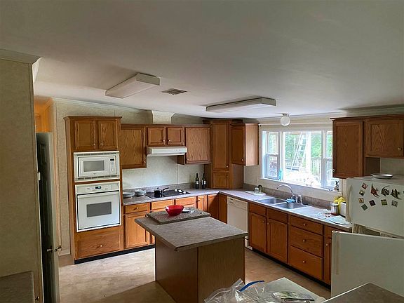 5th image of 951 Casey Dr