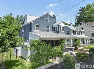 1352 Newton St NE, Washington, DC