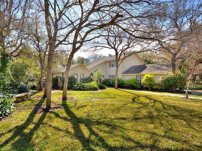 1st image of 2103 Wychwood Dr