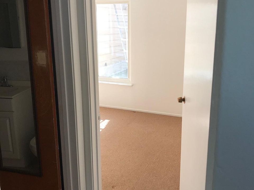 1st image of 282 18th Ave #2