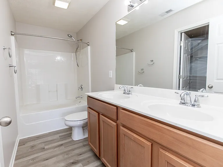 156 Ivy Hill Ln — Photo 7