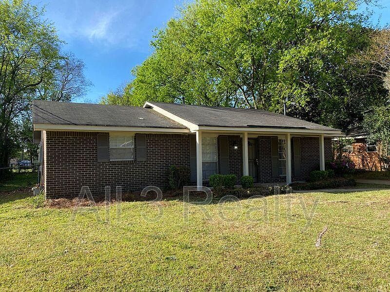 1st image of 6136 Gladstone Dr