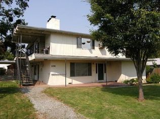 106 Lincoln St APT A, Medford, OR 97501