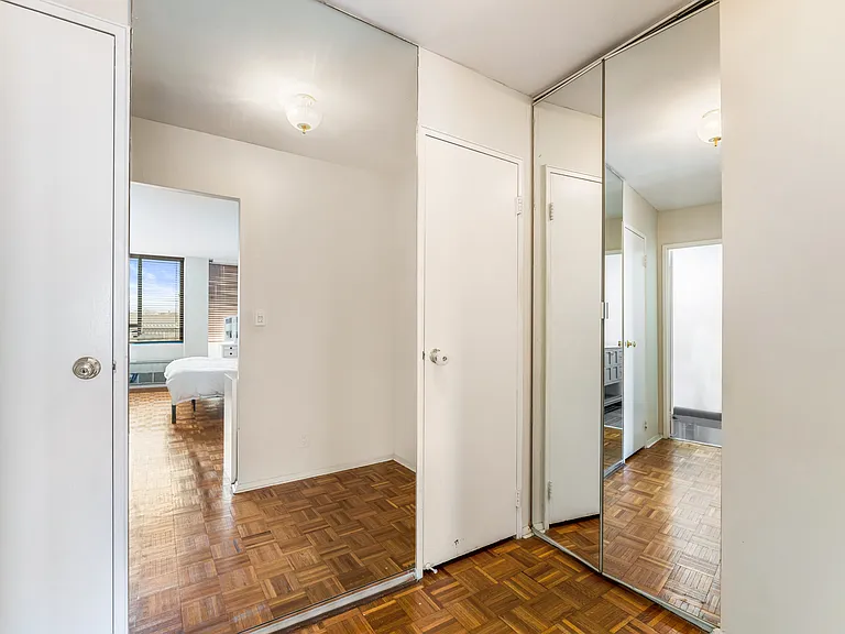 300 Winston Dr #318 — Photo 18