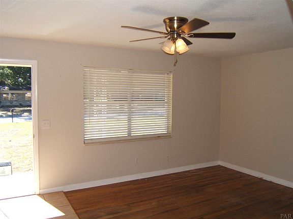 4th image of 4530 Christy Dr