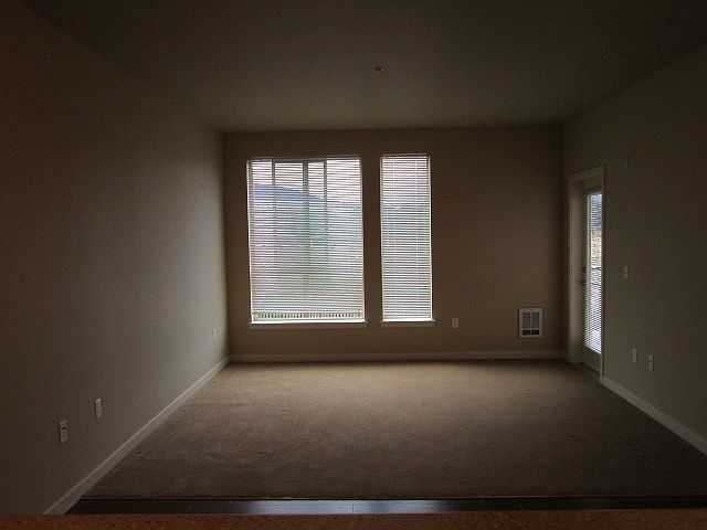 1st image of 961 10th Pl NE Unit 301