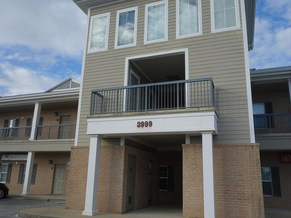 1st image of 3999 Commons Dr W Ste F