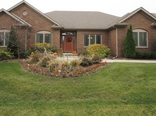 5354 Palisades Dr, Sylvania, OH 43560