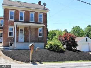 1222 Porters Rd, Spring Grove, PA 17362