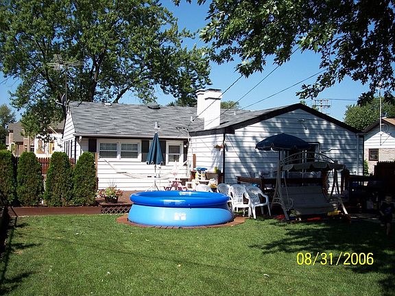 2nd image of 5160 N Pittsburgh Ave