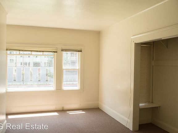 3rd image of 2119 Hearst Ave APT 01