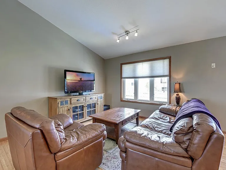 1187 Blackhawk Dr SW — Photo 7