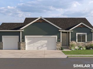 305 W Clay St, Panora, IA 50216