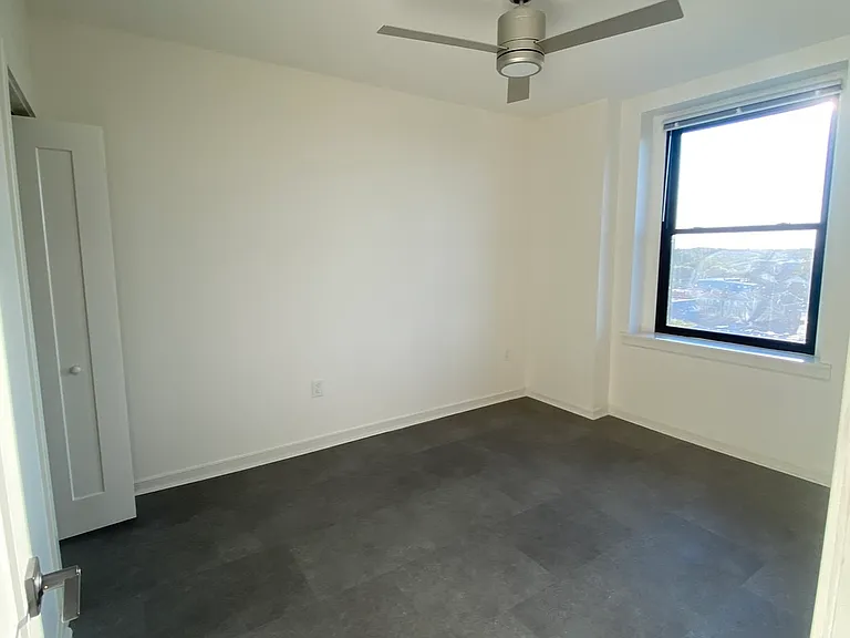 505 Washington St #7B — Photo 6