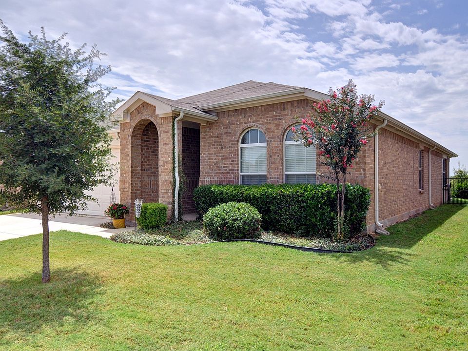 1st image of 15921 Blaketree Dr