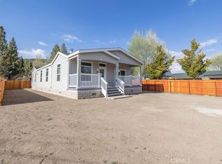 105 W Meadow Ln, Big Bear City, CA 92314